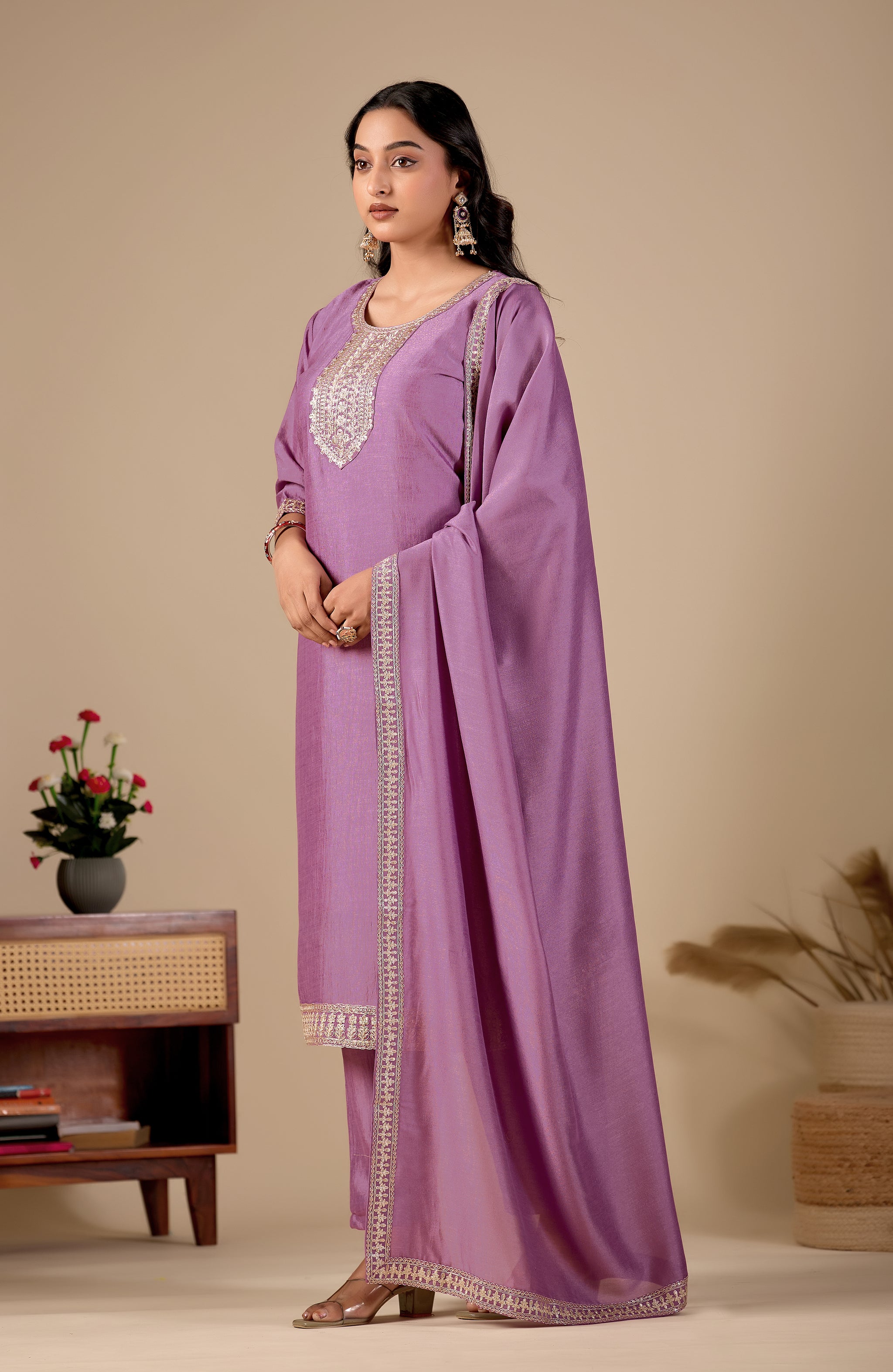 Lavender Straight Kurta Pant Set with Zari Embroidered Yoke & Dupatta