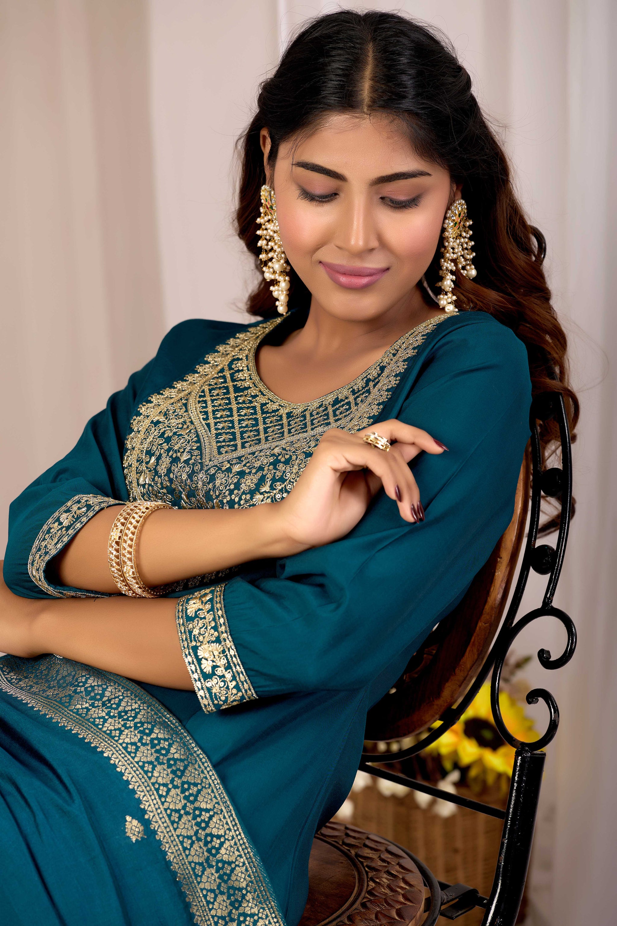 Women Teal Embroidered Kurta Set With Dupatta