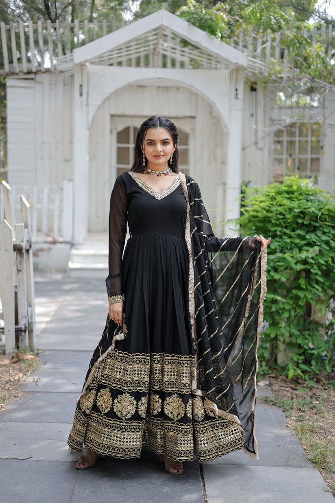 Heavy Dupatta Black Gown Dress For Party Party Wear Black Color