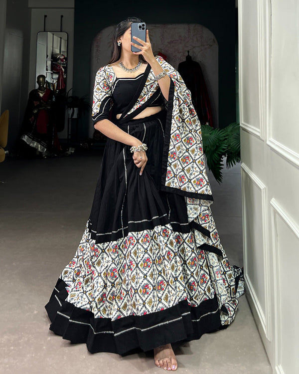 Black And White Color Printed Navratri Lehenga Choli