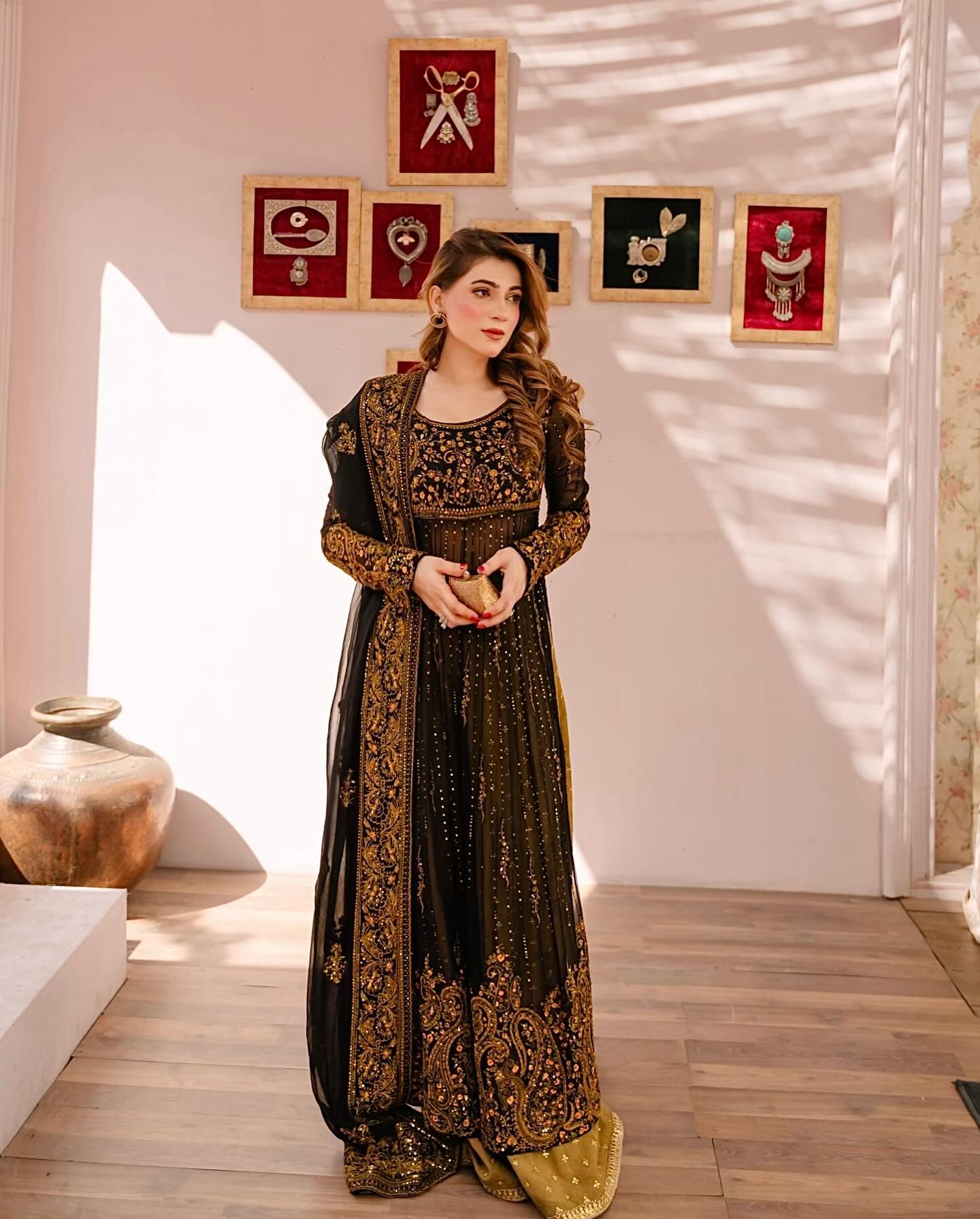 Black Colour  Fox Georgette Thread With Sequence Work Palazzo Suit