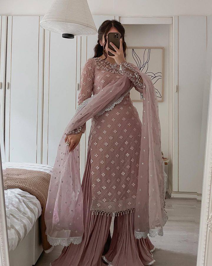 Jiana Peach Georgette Embroidered Suit Set