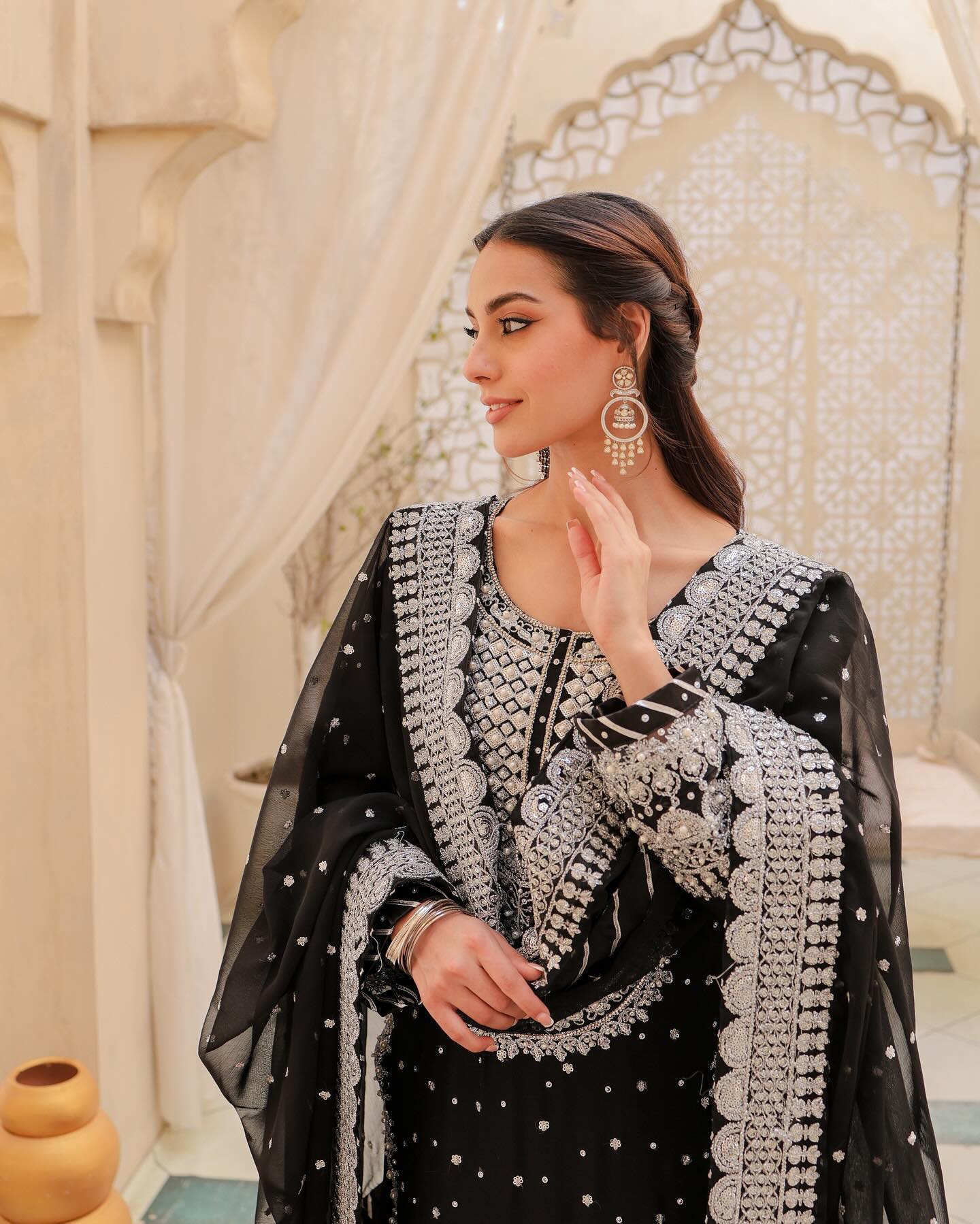 Pakistani Actress Iqra Aziz Black Colour Lehenga Top For Wedding