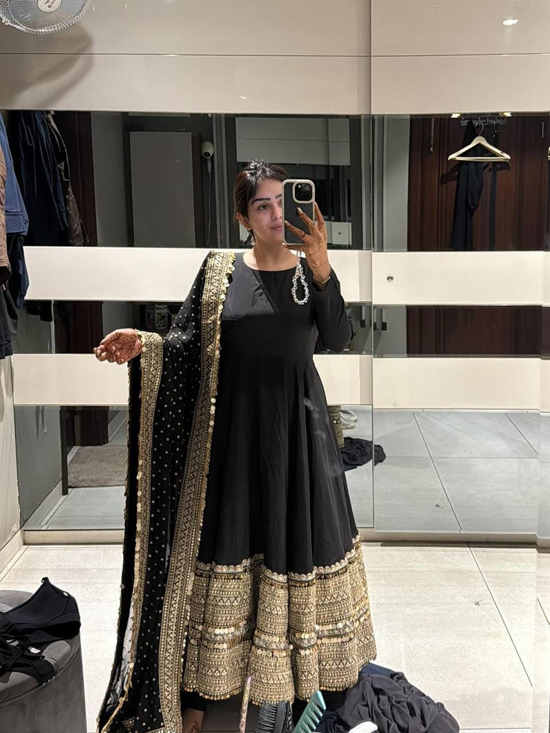 Muskan Royal Black Anarkali Set