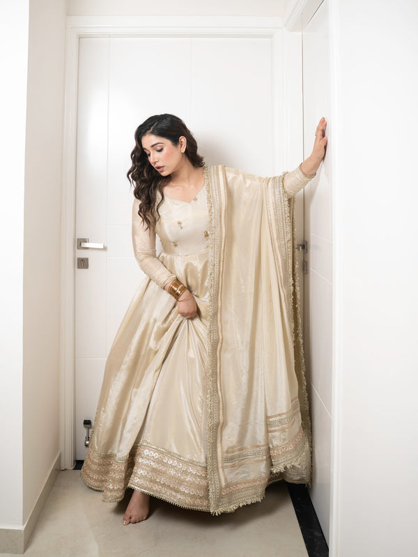 Elegant Anarkali Gown Set – Perfect for Weddings & Diwali
